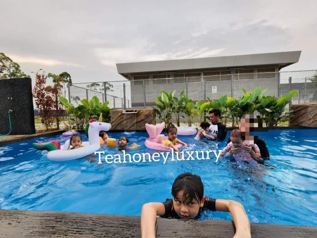 Вілла Tea Honey Luxury Malacca Екстер'єр фото